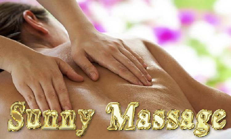 Picture of man receiving mack massage at Sunny Massage , best massage spa in Quincy IL. Call Now 217-740-7213